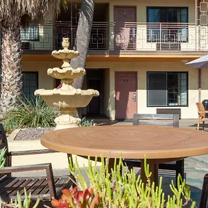 Motel Court Yard Studio City